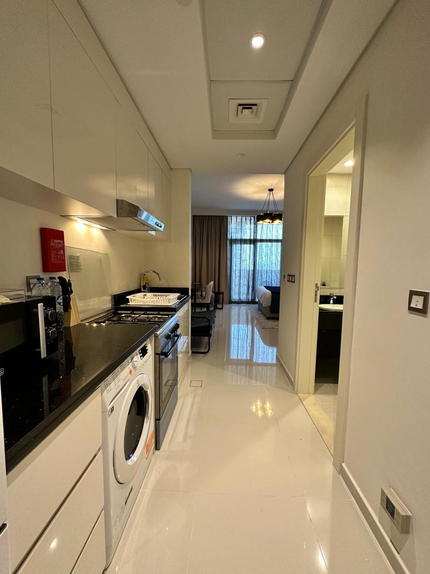 Your Perfect Stay In Jvc 迪拜 外观 照片