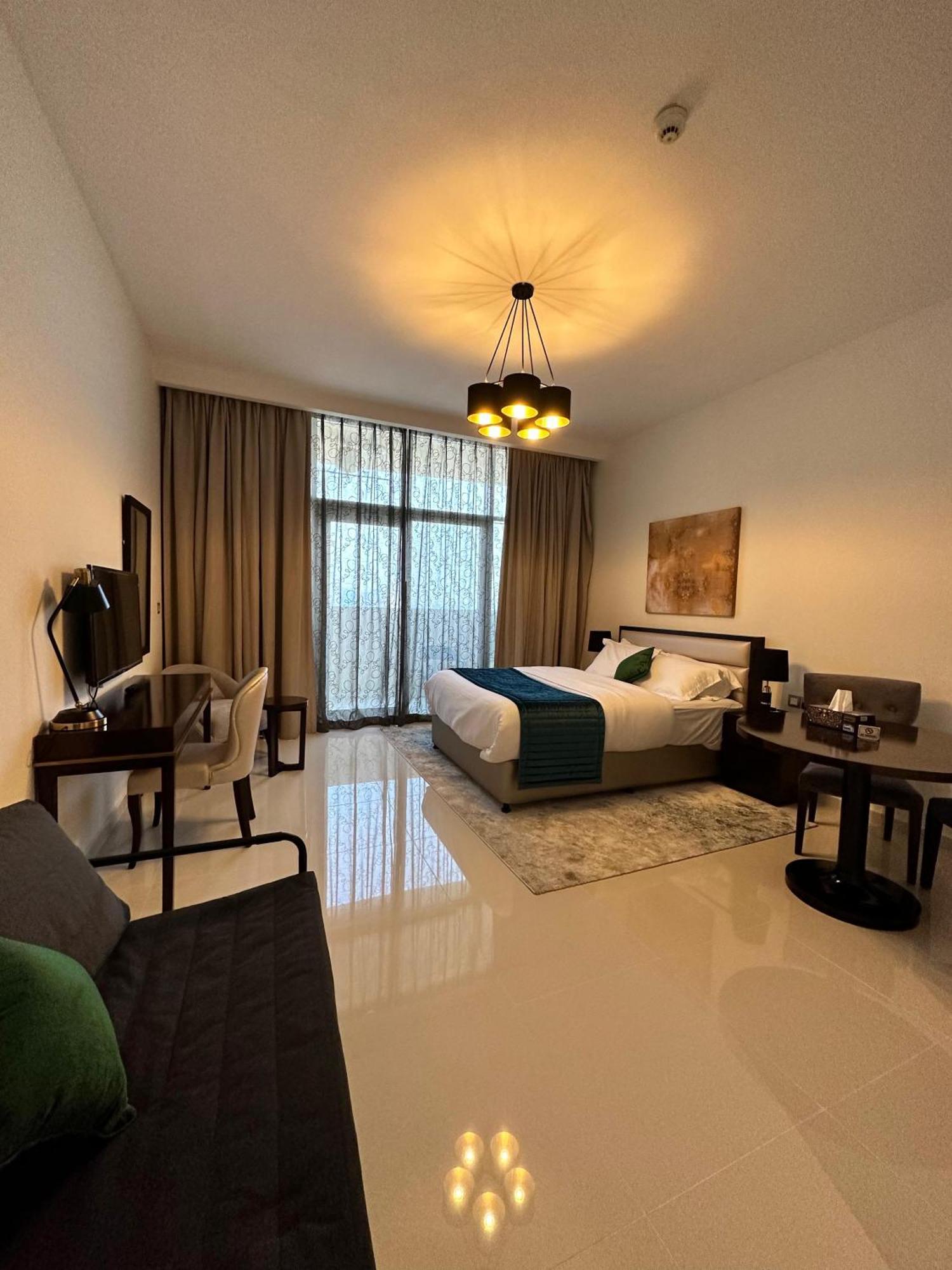Your Perfect Stay In Jvc 迪拜 外观 照片